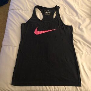 Nike Slim Fit Swoosh Racerback Tank